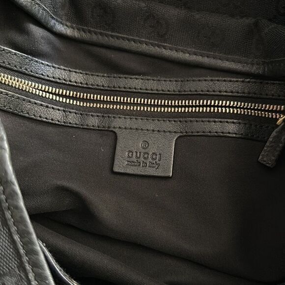 Gucci black canvas and leather Pelham shoulder bag. - Picture 4 of 13